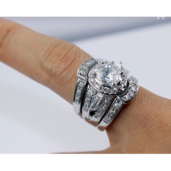 3-1 ENGAGEMENT RING SIZE 6, & 5 . PRICE FIRM - Picture 4 of 4