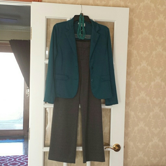 Teal Jacket (m) Chico pants (8) & necklace