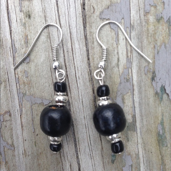 Necklace and earring set - Picture 3 of 3