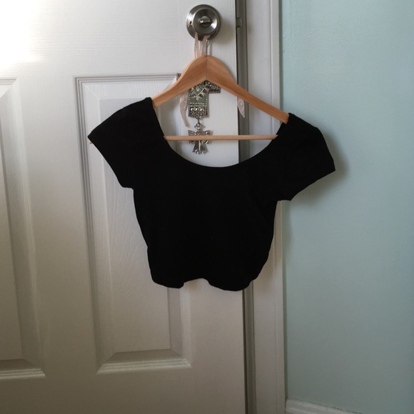 Black crop top