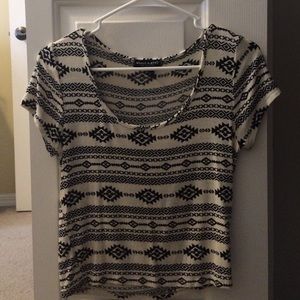 Tribal crop tee