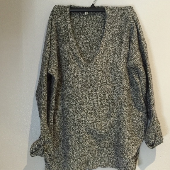 Grey Madewell V-neck sweater