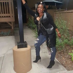 Meet your Posher, Toni