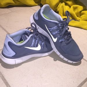 Nike Running Shoes 5.0