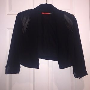 Price ⬇️ Alice + Olivia* Single Button* Blazer