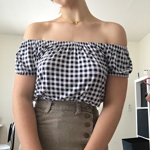 SOLD // gingham crop top - Picture 2 of 3