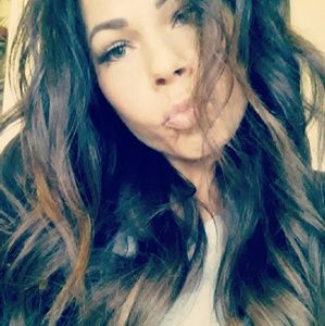 Meet your Posher, Angie