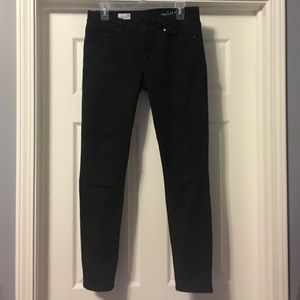 Black skinny jeans