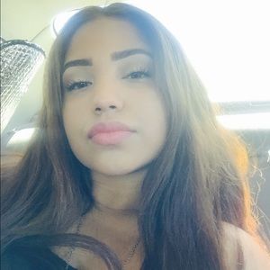 Meet your Posher, Vanessa