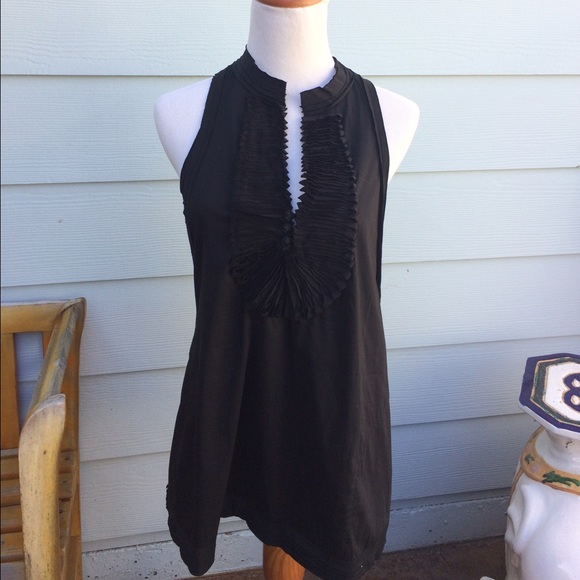 Beautiful Black BCBG Top 👌🏻