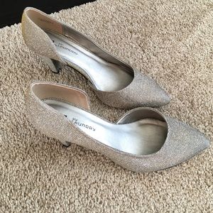 Sparkly silver pumps