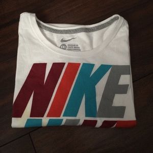 Nike T-Shirt (women)