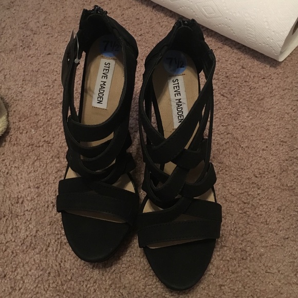 Steve Madden black open toed pumps. - Picture 1 of 2