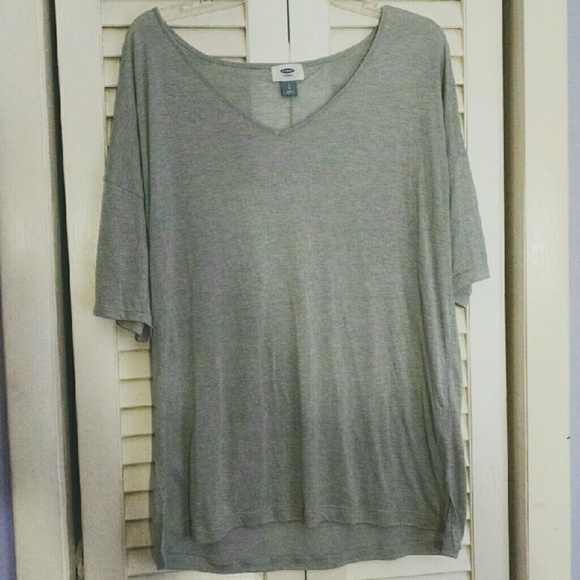 gray old navy flowy tee