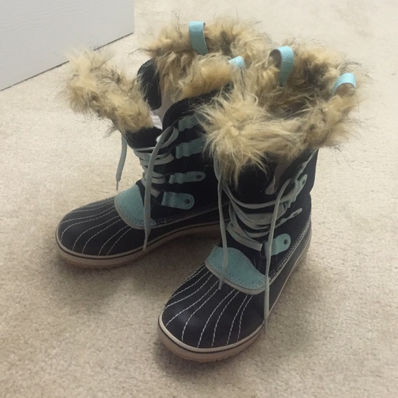 Sorel Tofino Black Curry Blue Boots
