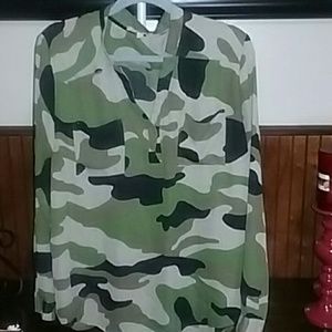 Very pretty camo blouse