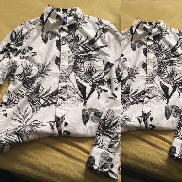 Black and white tropical print button up