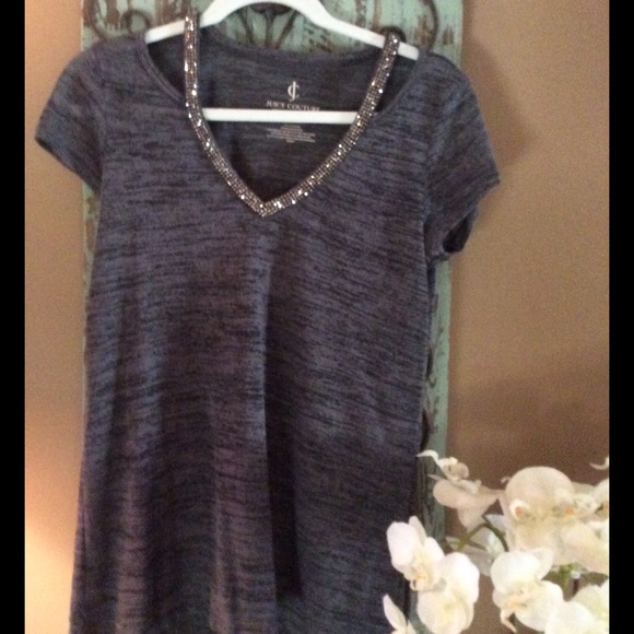 Cute tee with cut outs