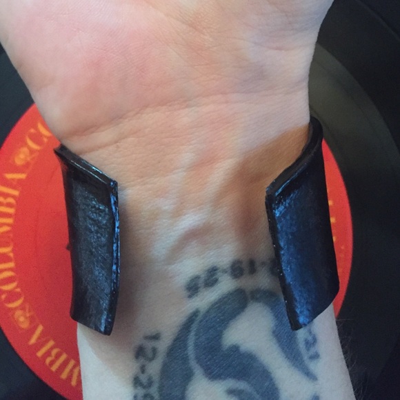Vinyl Jewelry 🤘🏻 Cuff Bracelets & Rings (custom) - Picture 2 of 4