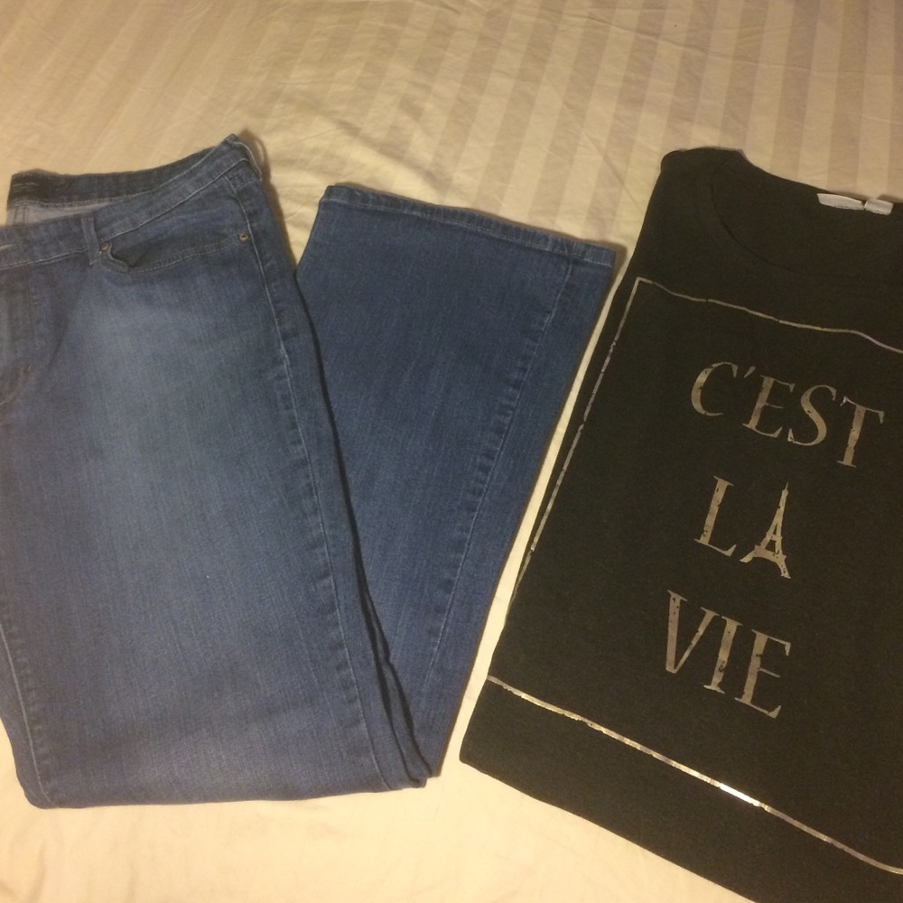 Levi's mid rise boot cut jeans with slight flare