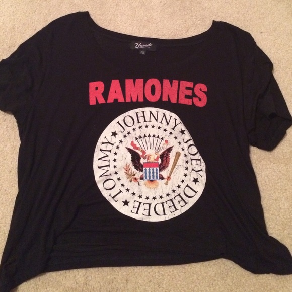 RAMONES Crop Top Band Tee