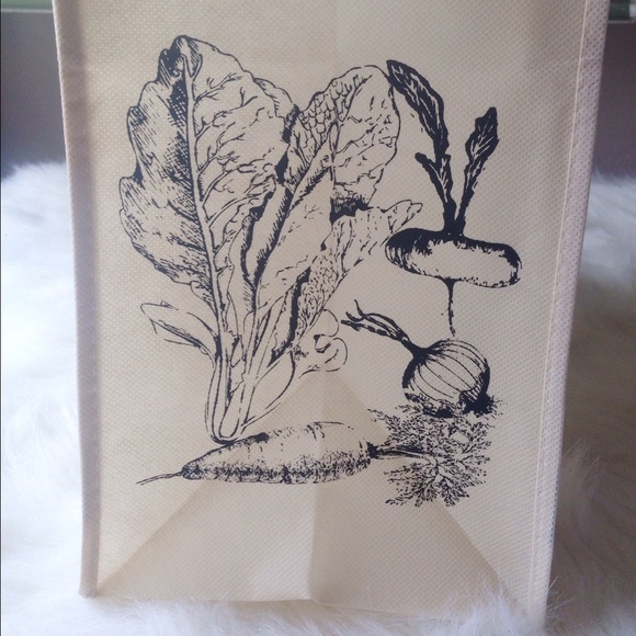 🎉HP!🎉Reusable Tote Grocery/Gym/Overnight Bag - Picture 4 of 4