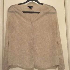 H&M Long sleeved buttoned blouse
