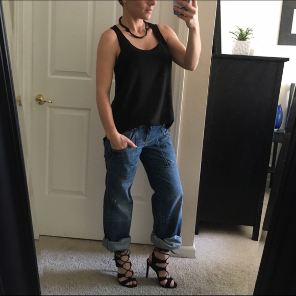 Victoria's Secret Denim - 🆕 | distressed bf style jeans |