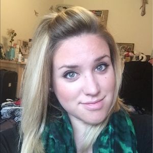 Meet your Posher, Stefanie
