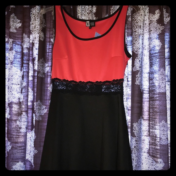 Nwt Coral and Black Dress