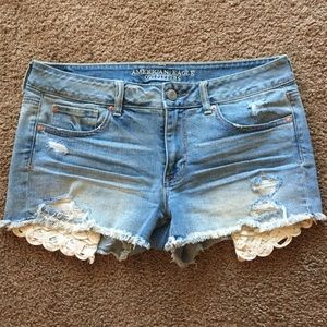 American Eagle shorts with lace accents