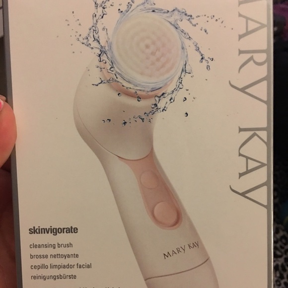 Mary Kay Skinvigorate
