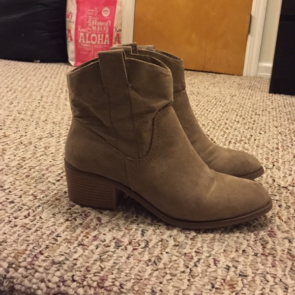 Merona Camel Booties