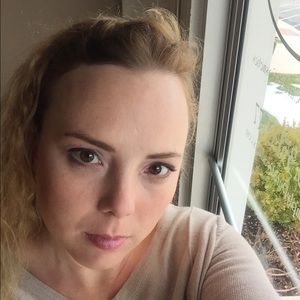 Meet your Posher, Hillary