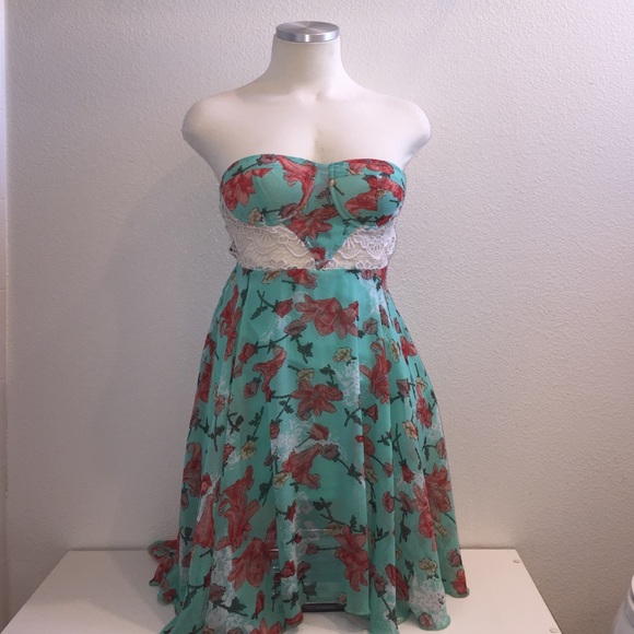 Strapless High low Chiffon Dress