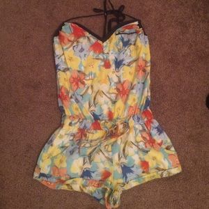 Hollister Spring Romper 🌸