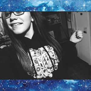 Meet your Posher, Mia