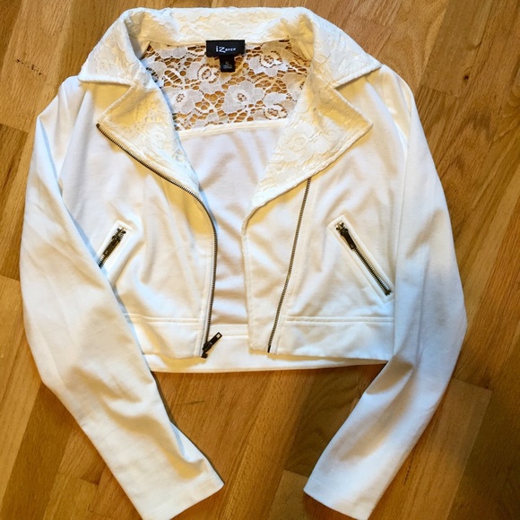 SOLDSuper cute lace blazer with zip pockets - Picture 1 of 3