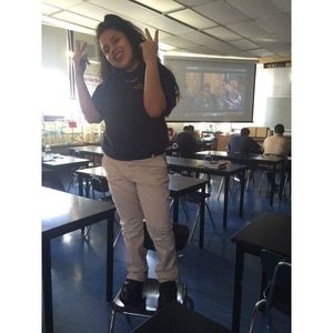 Meet your Posher, Ely