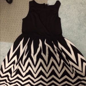 Xhilaration black chevron dress