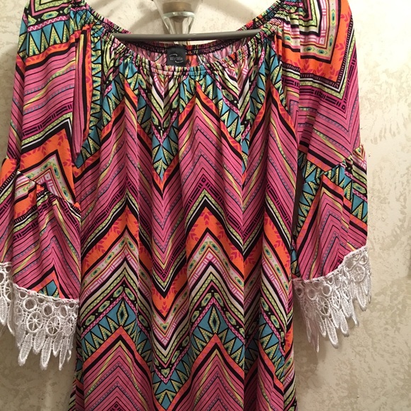 Chevron print tunic. XL. Worn a few times.