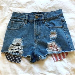 High waisted shorts with 🇺🇸 pockets