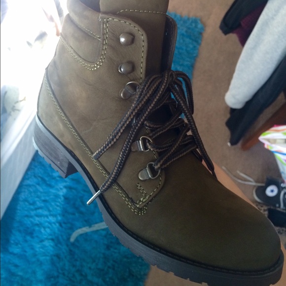 Steve Madden "Gantra" Bootie - Picture 5 of 5