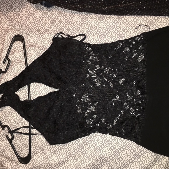 Jumper - Picture 2 of 2