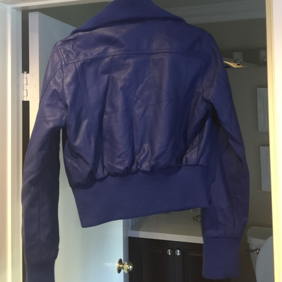 Blue feaux leather jacket - Picture 2 of 2