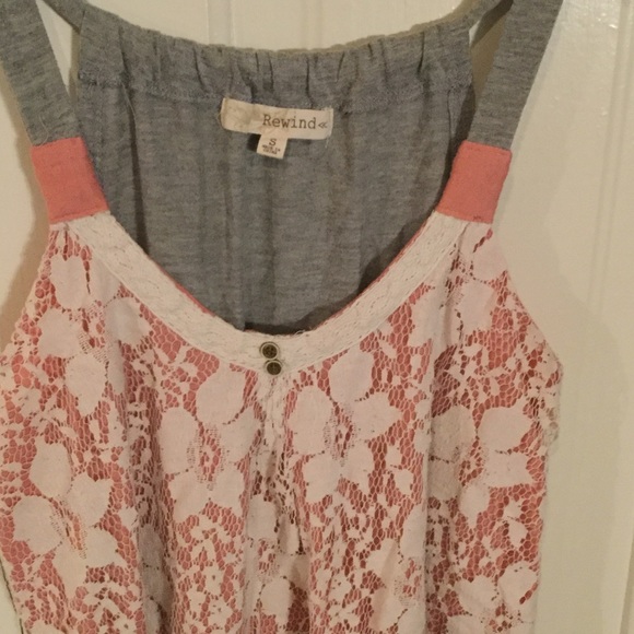🎉Host Pick🎉Rewind Gray & Pink Lacy Top. Size S - Picture 2 of 4
