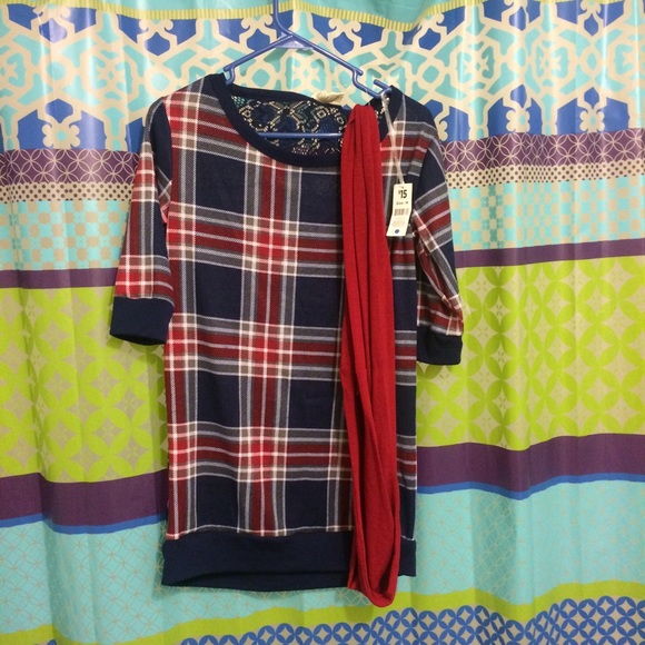 Shirt with scarf.