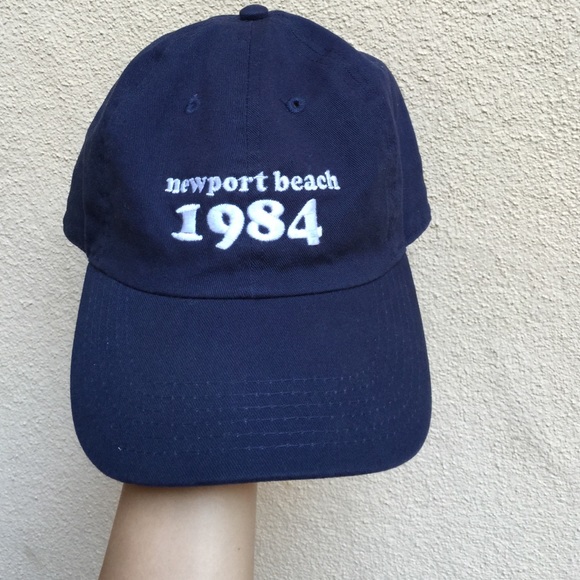 Brandy Melville Accessories - Brandy Melville "Newport beach" Katherine cap Brandy Melville Accessories - Brandy Melville "Newport beach" Katherine cap