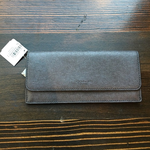 💯 NWT Saffiano Coach Wallet