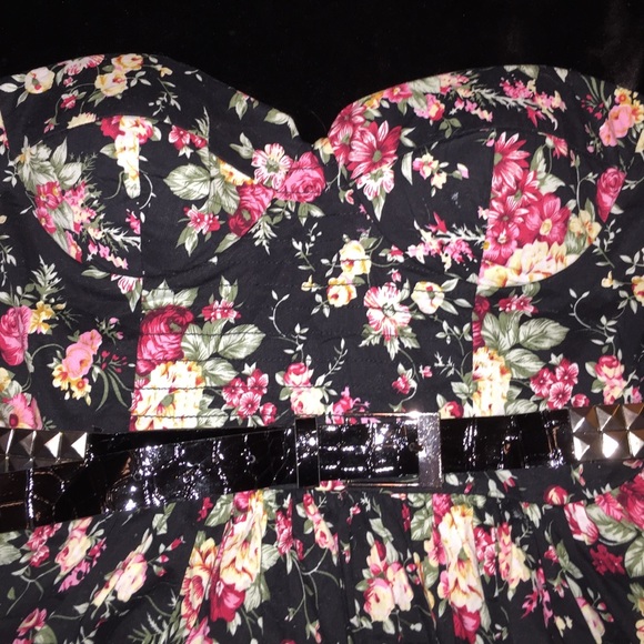 Floral Mini Dress Size Large - Picture 3 of 4